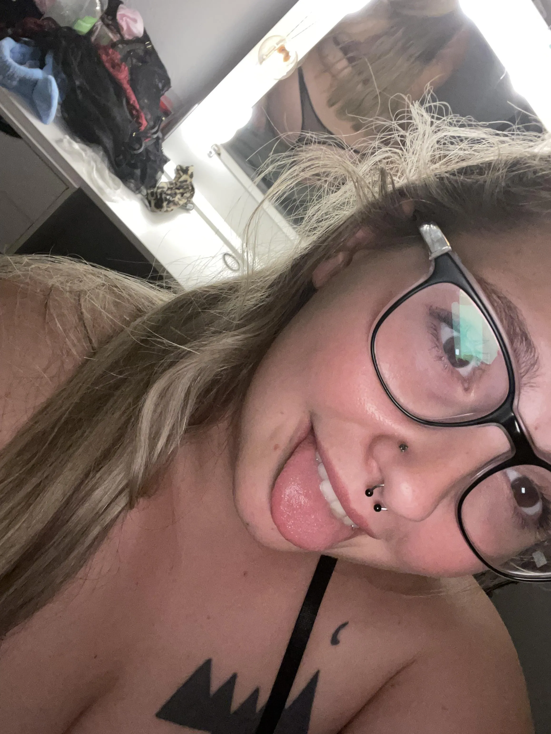 I’d loveeeeee to play with you 😍😘