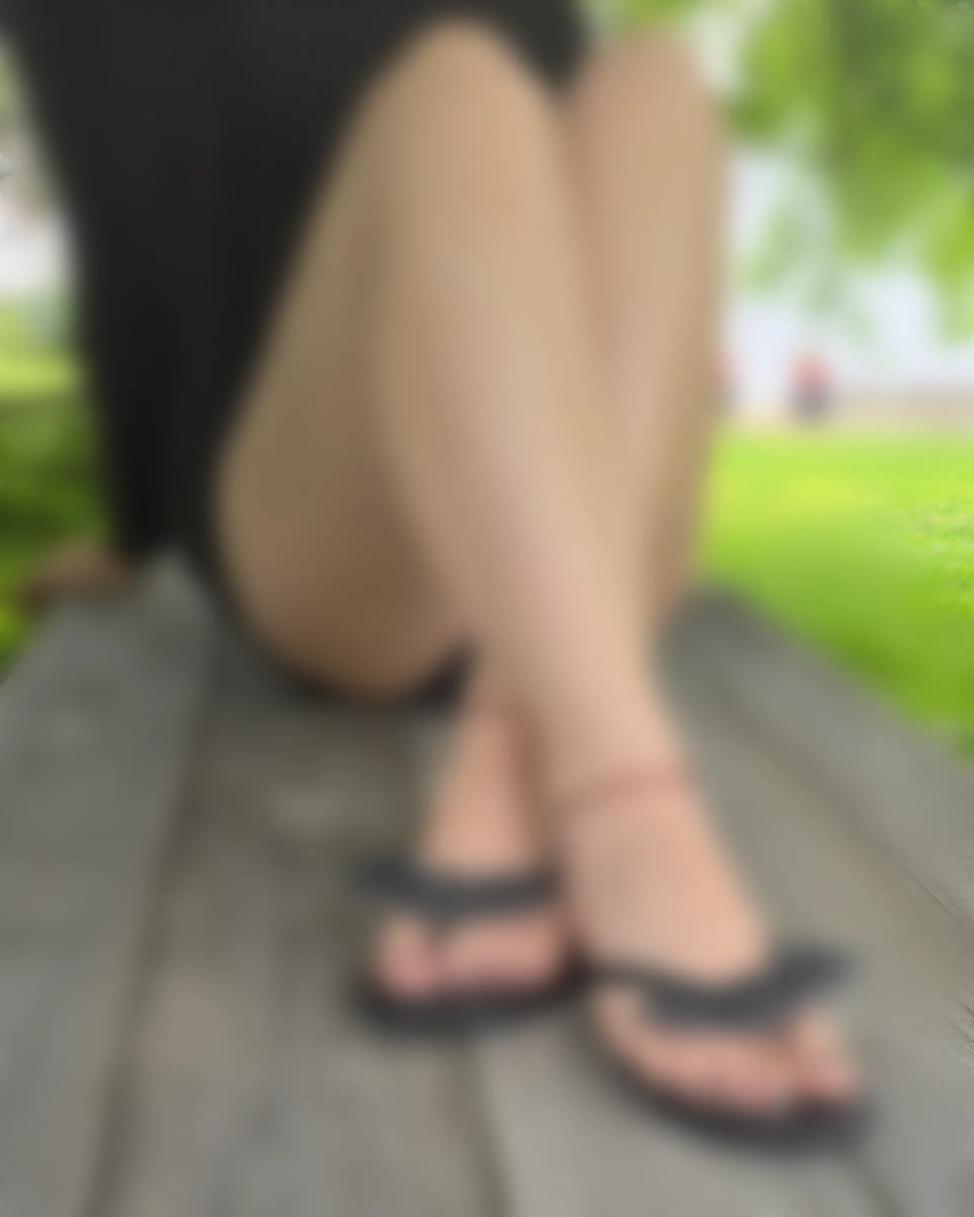 Its friday the 13th and its payday piggy time for you to send your official tribute to a gothic goddess like me