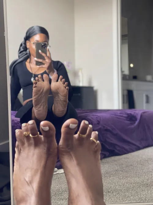 Keep stroking, my soles decide when you break.