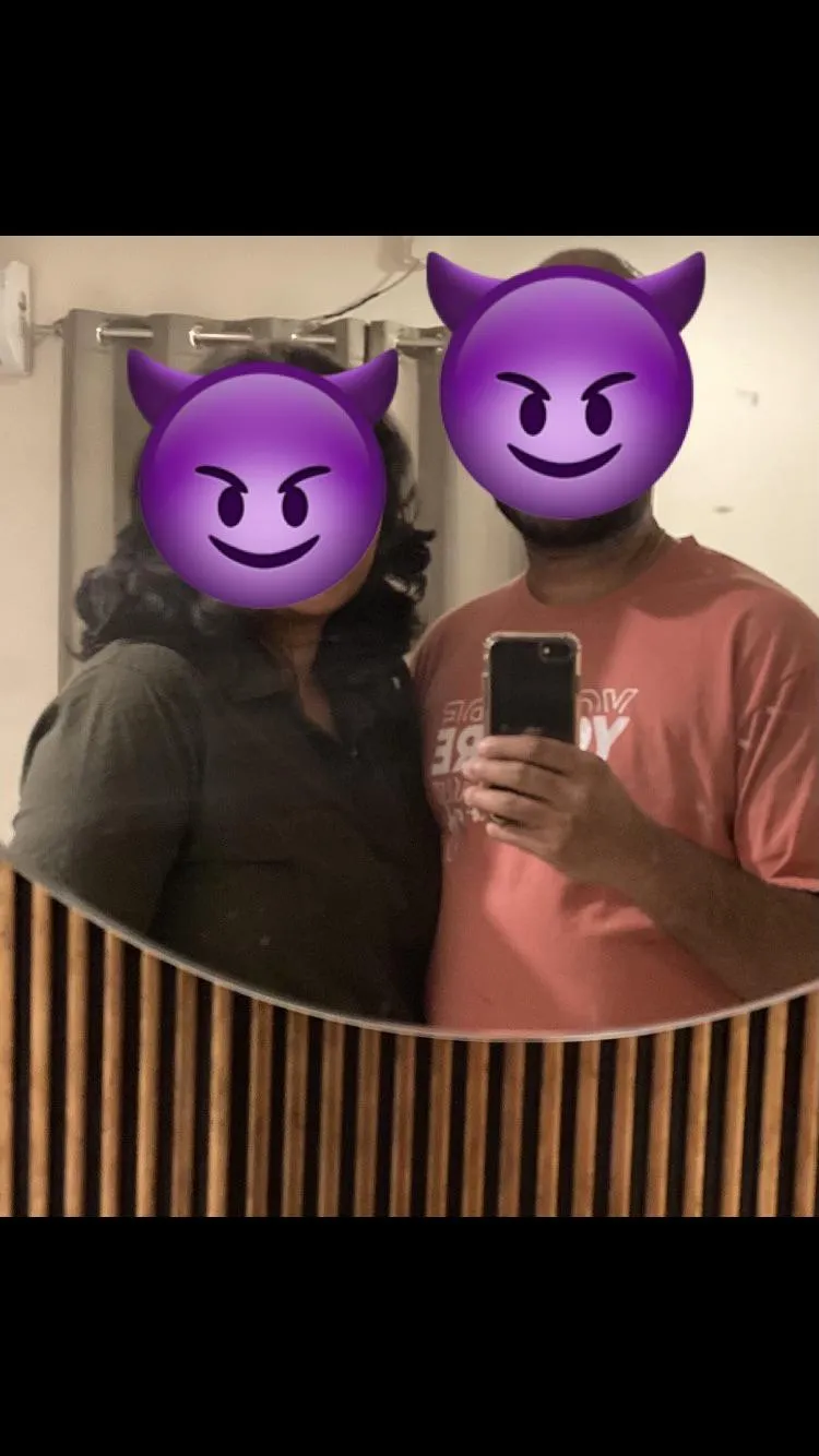 Looking for [C]ouples to hang, date and play adult