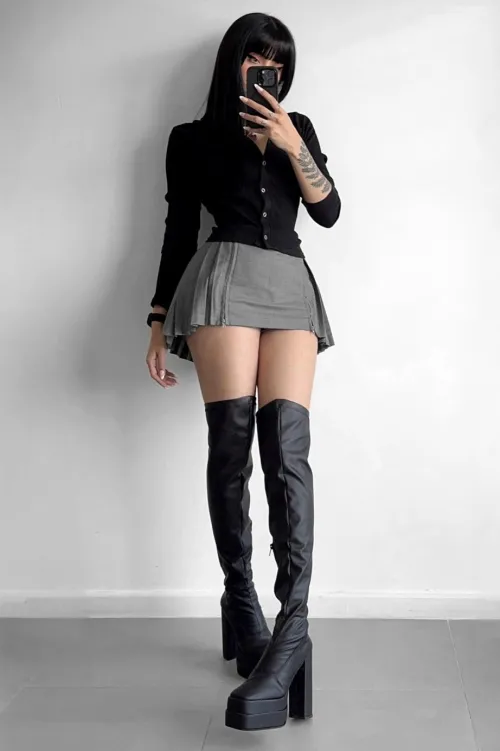 My boots aren’t just made for walking. They’re made for owning you.