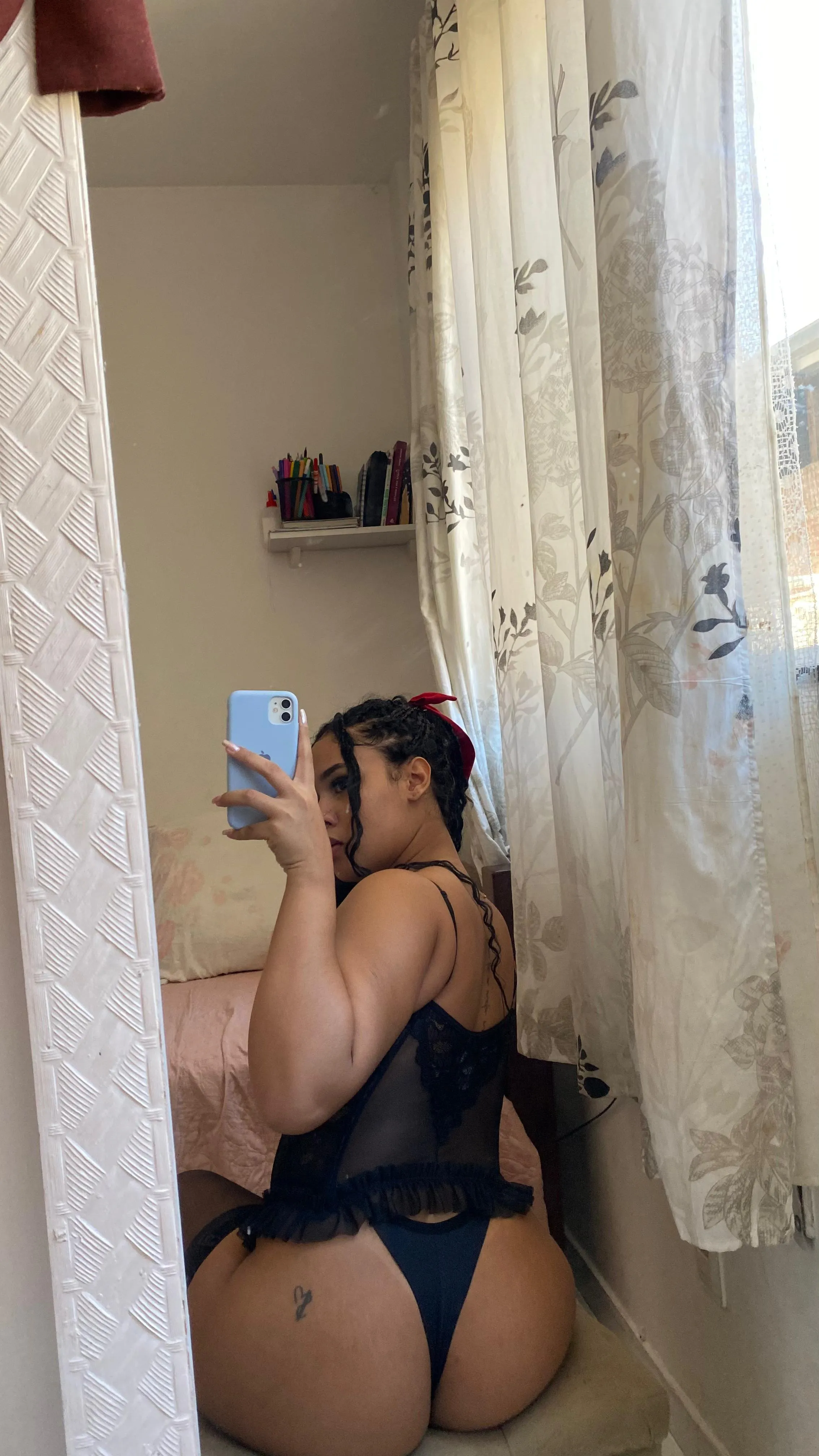 Of you're horny and you know it clap my cheeks!