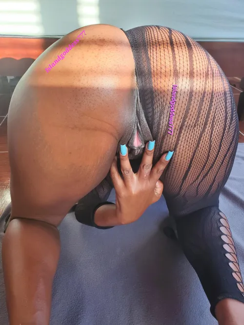 Pretty tight pink pussy