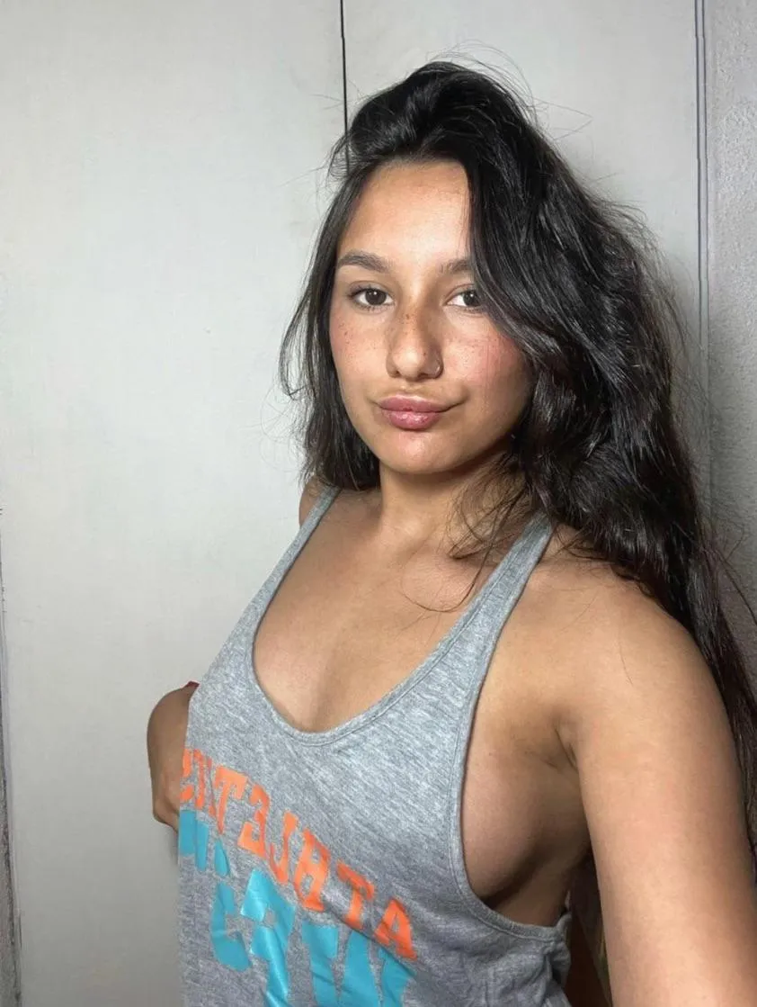 Sweet smile, wicked mouth.