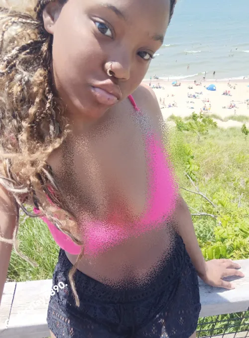 Want to be apart of my world? Start by funding it👸🏾💸.NOW!