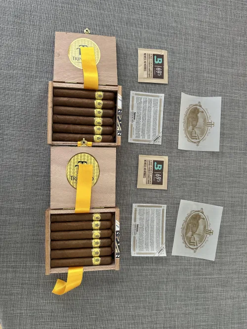 2 X Trinidad Reyes