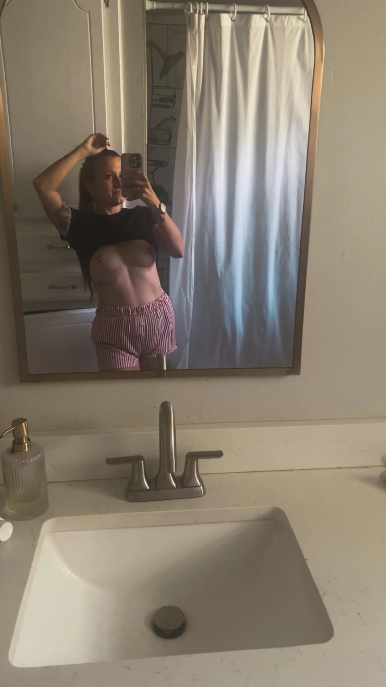 Happy Friday 🤍 what are your weekend plans?