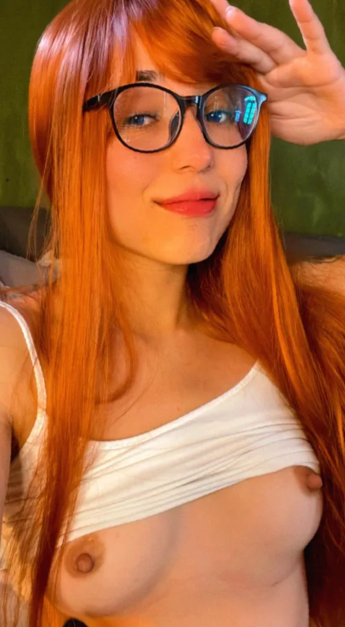 Should I get implants or better to stay fully natural? 🙈