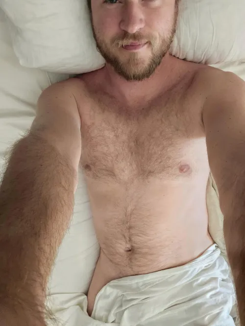 Stay in bed with me, pretty please?