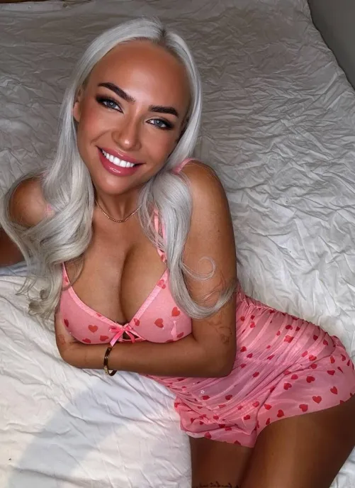 Säg åt mig vad jag ska göra… jag är lydig ikväll 🙈