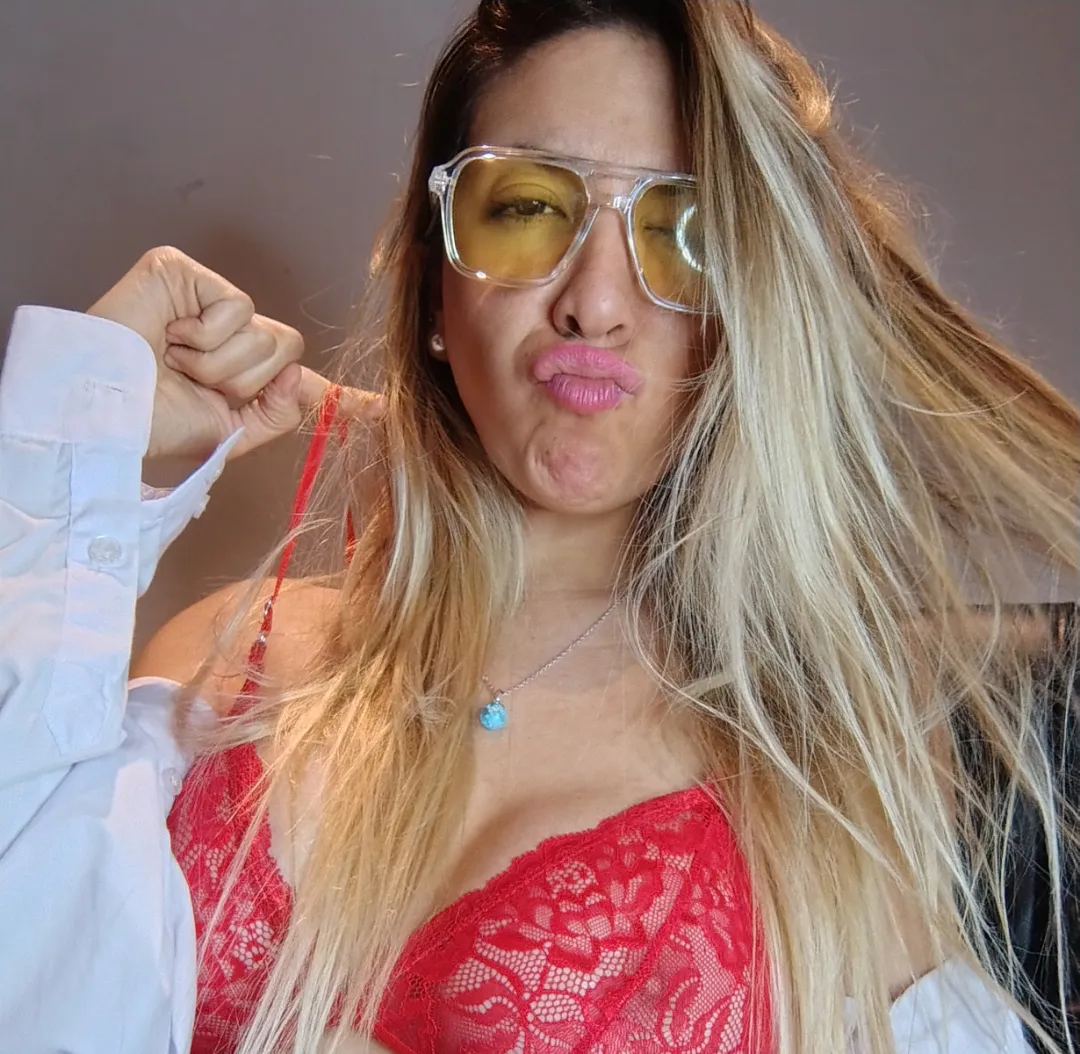 There is not something better for me thats feeling the adrenaline of having you in my bed and your wife cooking downstairs