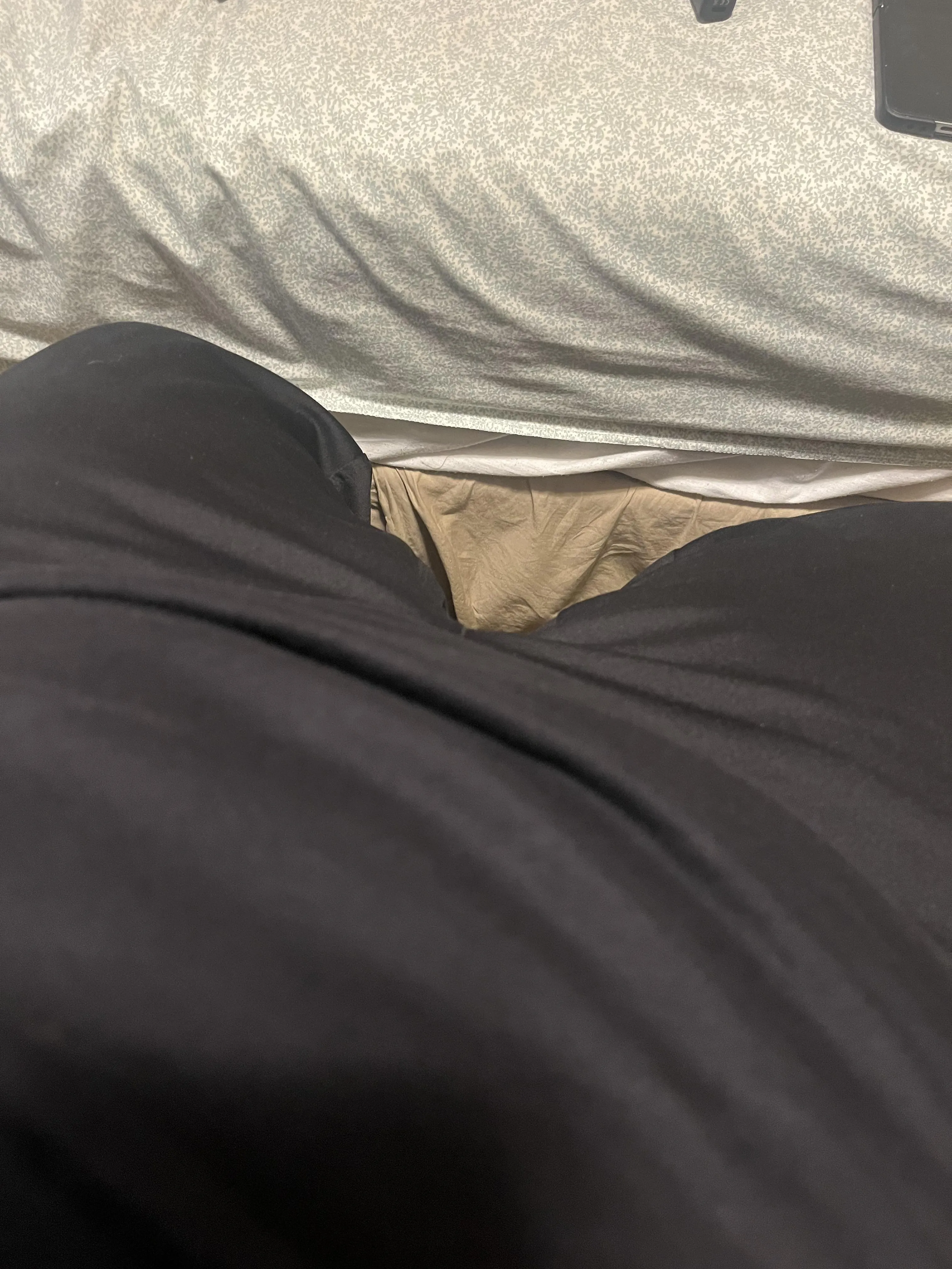 24 [M4F] Been a year! Help me break this dry spell!