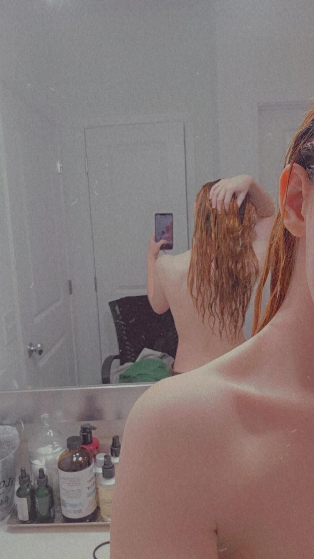 All clean and ready to make you weak for this spoiled brat 💕