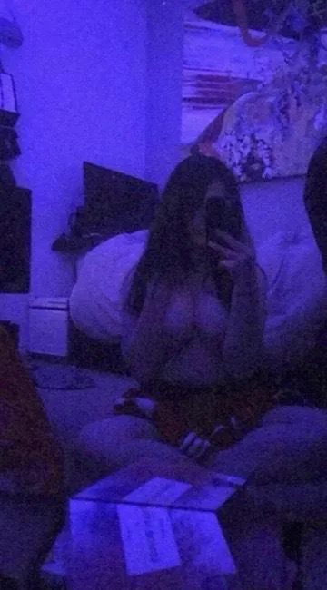 I got titties to trade dm me if you want to.