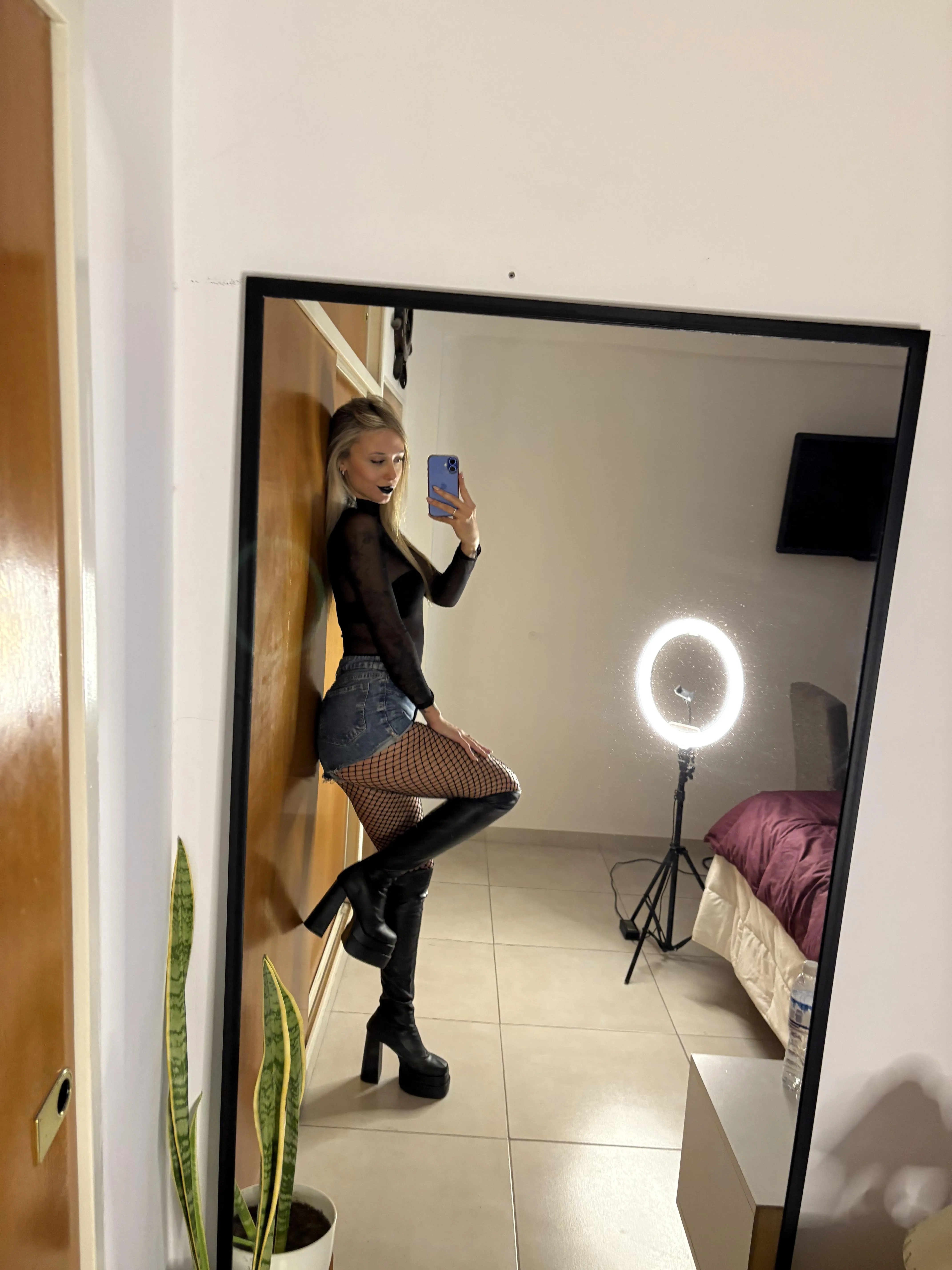 Leather boots, hot or not 🖤