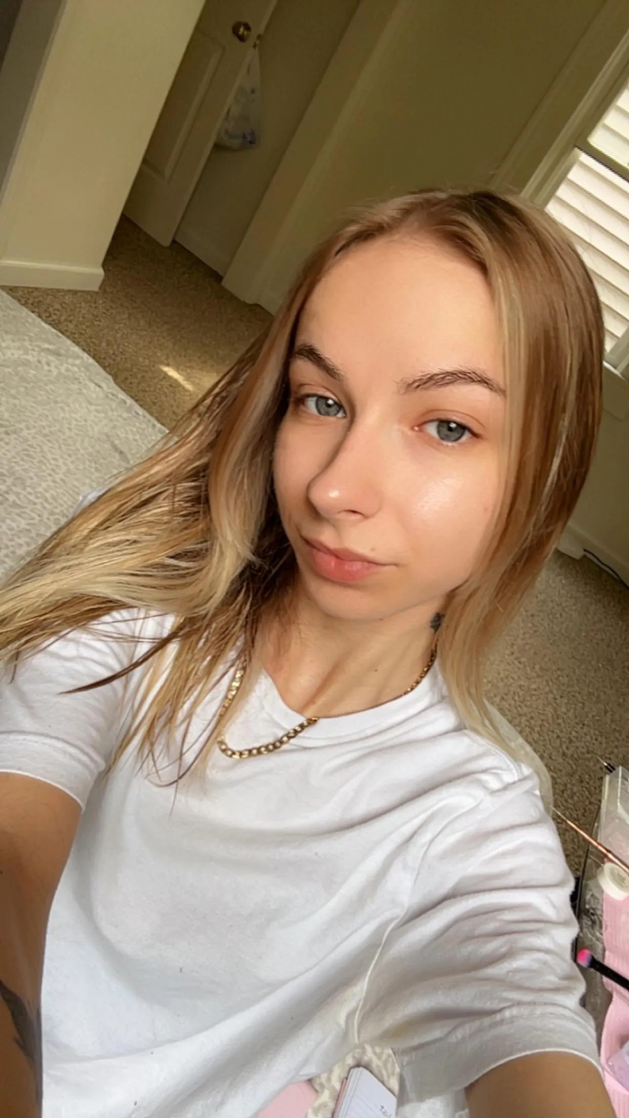 Nothing better than a eager little pet, always around and ready to serve. Nothing better than a eager little pet, always around and ready to serve.