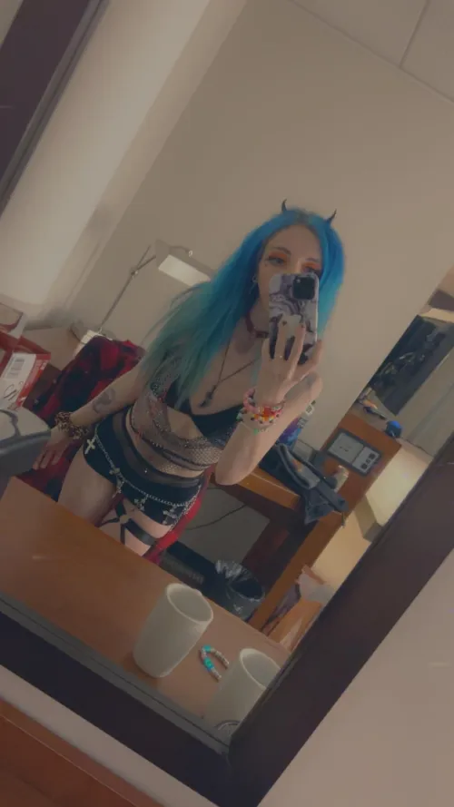 Oooou, didn’t know we had this sub. Hello fellow ravers 😍