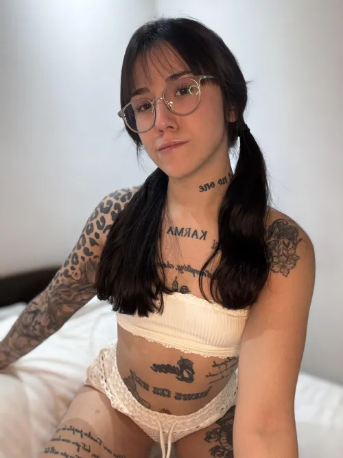 Play with me papi👀😍