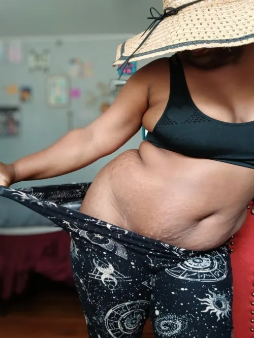 Stretchmarks, rolls, and yardwork kinda day...