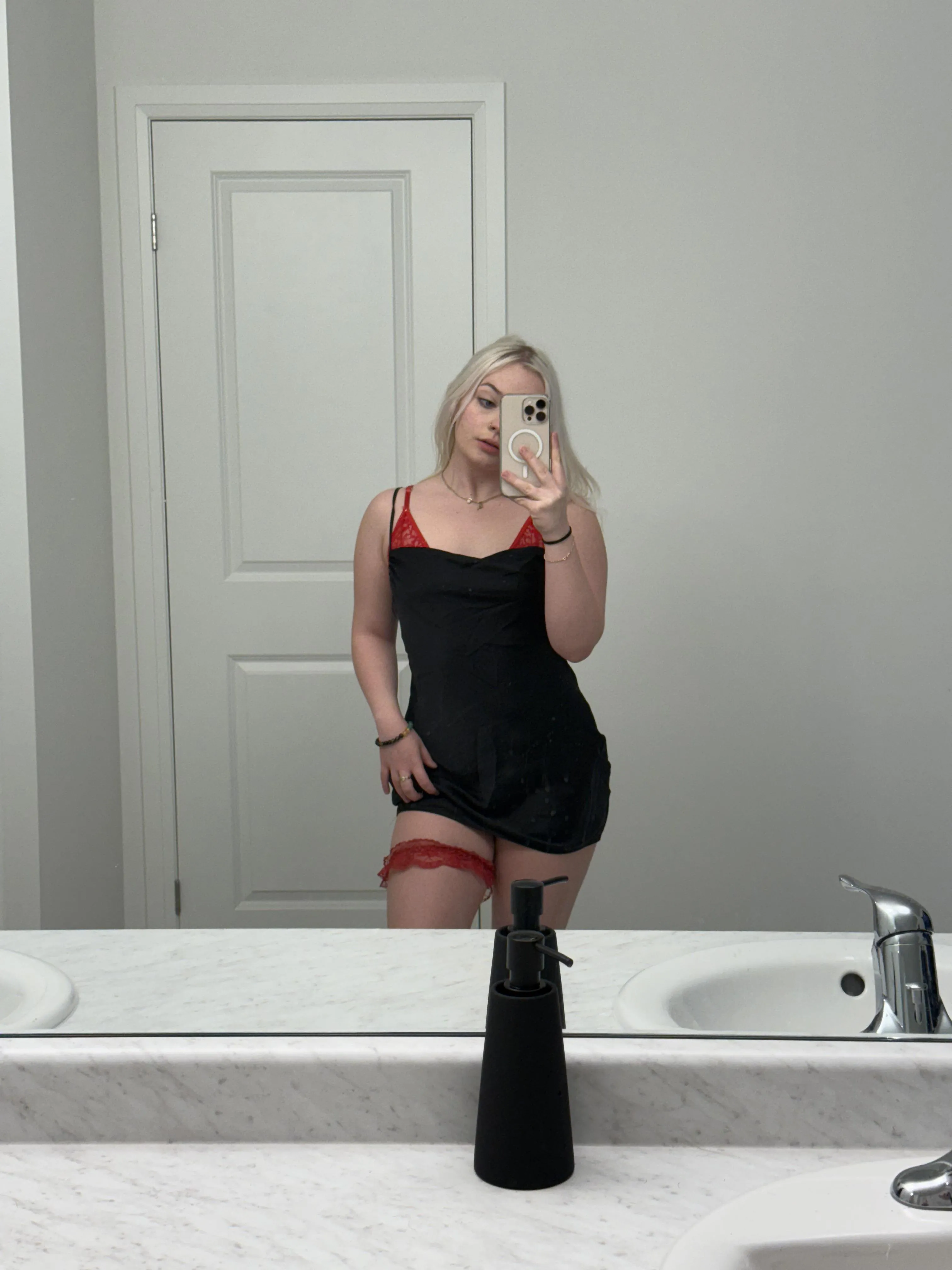 Wyd if I wear this on our first date?