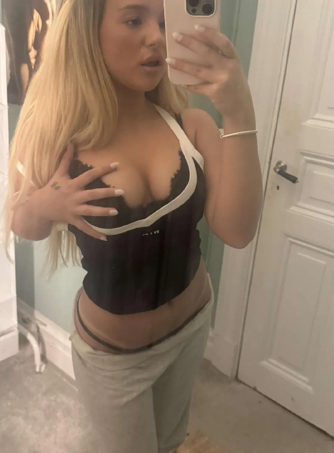 Lovar inget… men första 100 som visar lite kärlek kanske får något extra 🫶