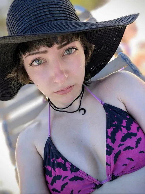 One look is all it takes to drain your wallet for Me.