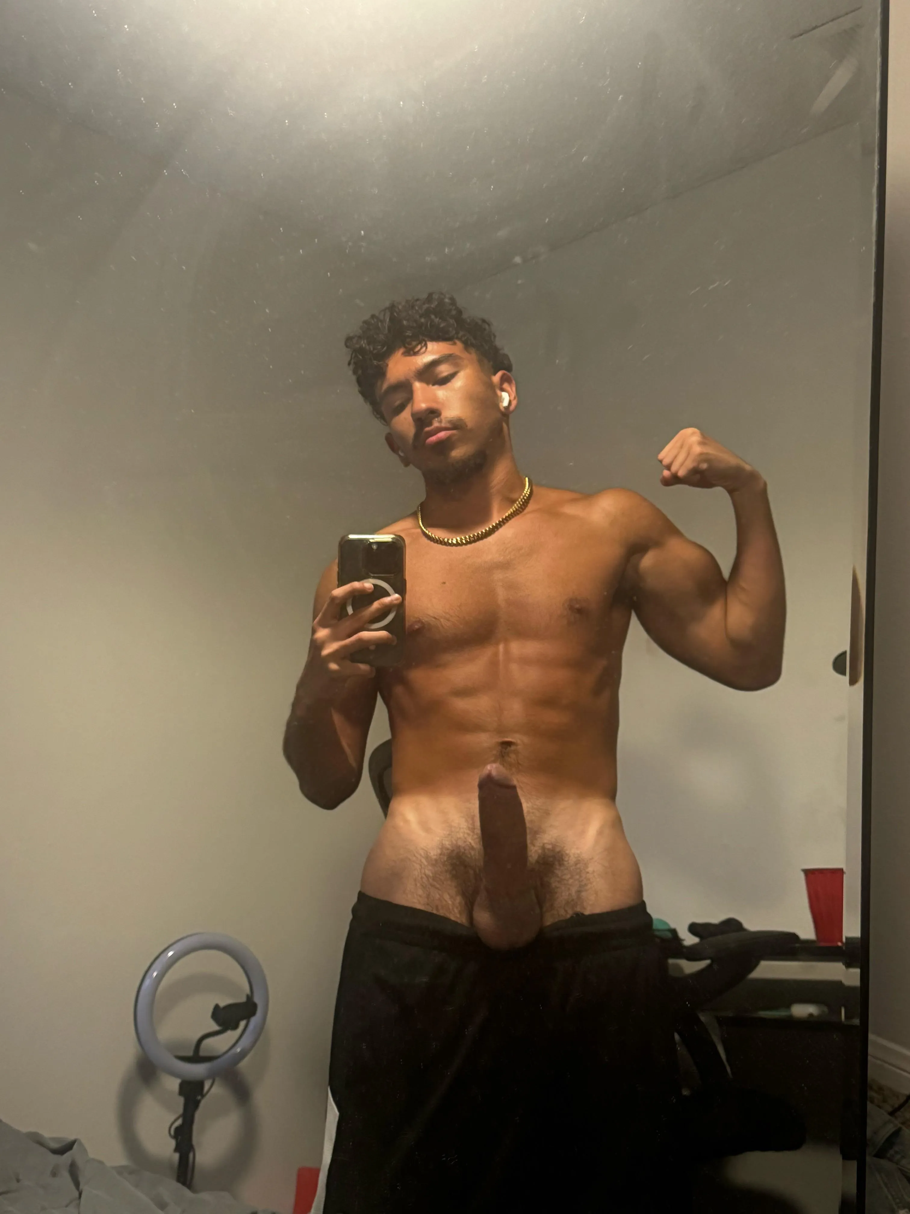 [18] what’s up bro 😈