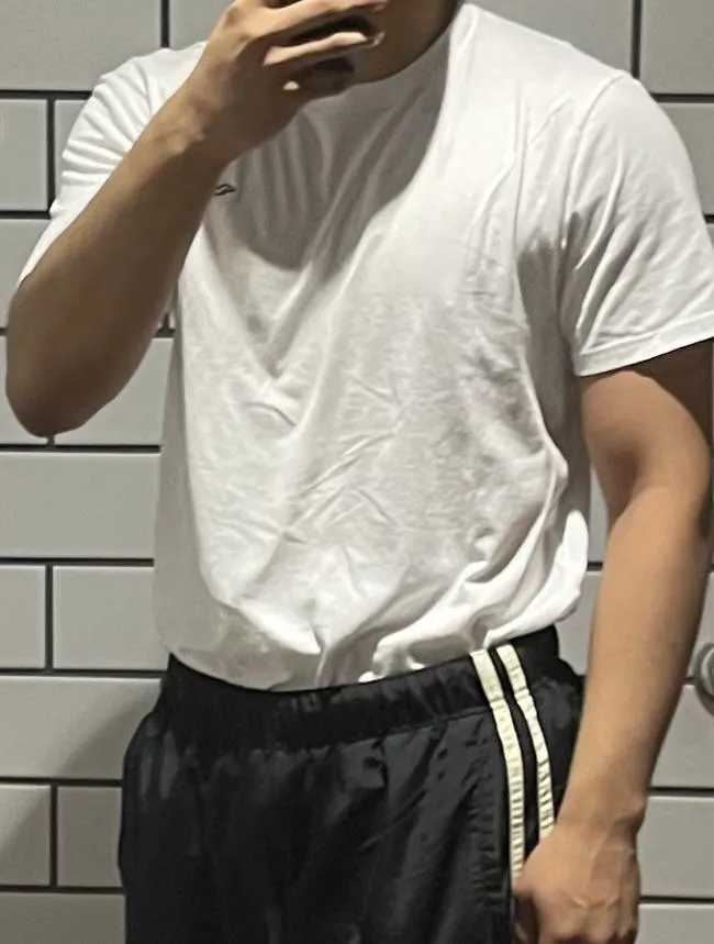 20 [M4F/MF] #nyc looking for a couple to join or single (older is a plus)