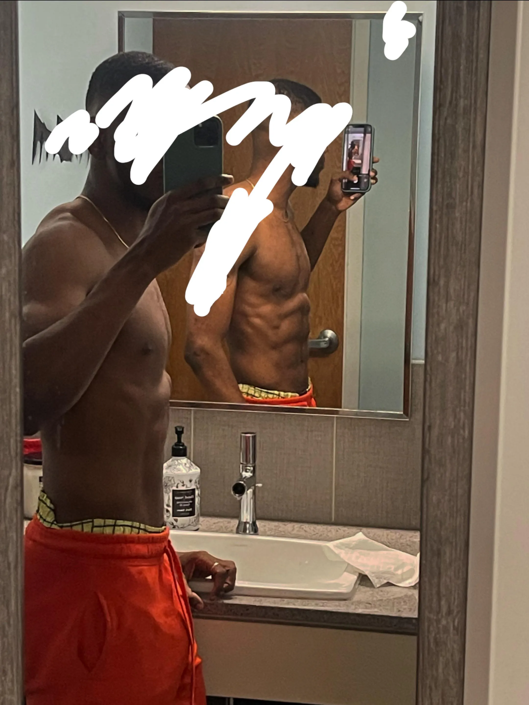 27[m4f/mf] commack area can host looking to have some daytime fun