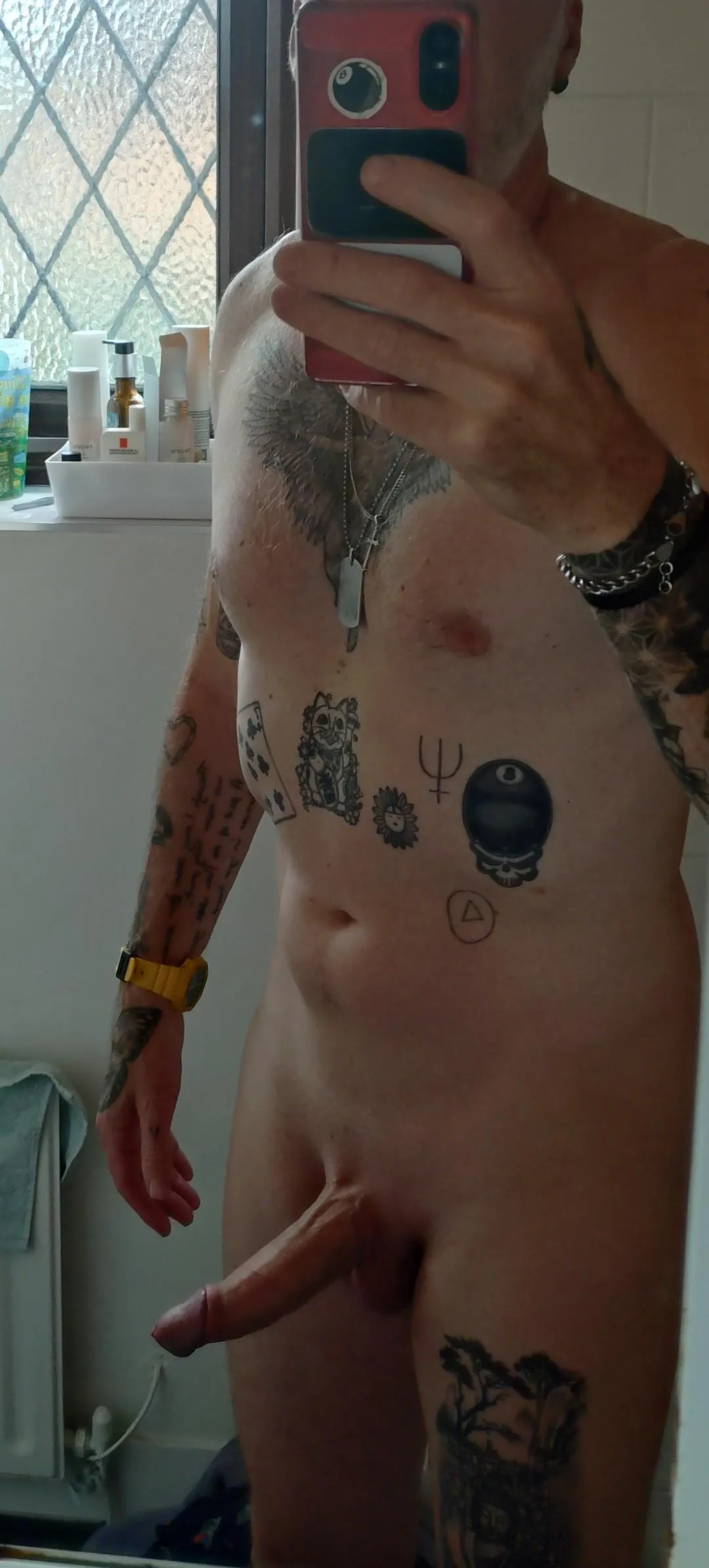 (54) who wants to suck my old 🍆