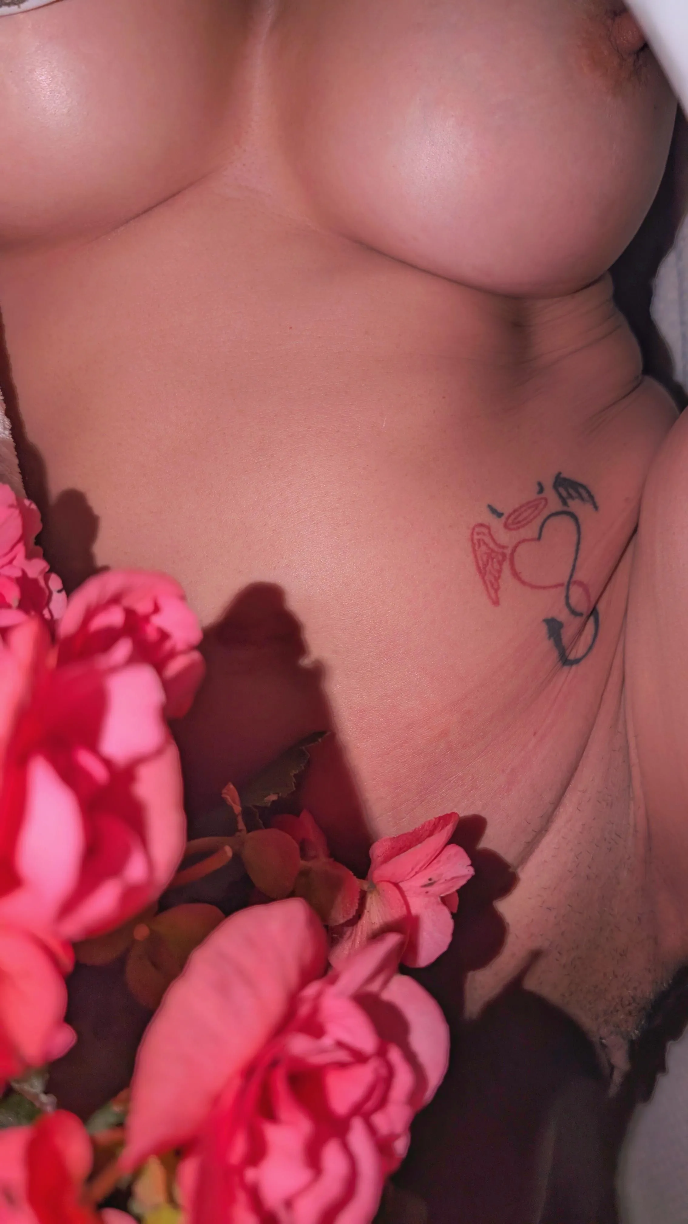 Am I pretty in pink? 🌺🌿💕