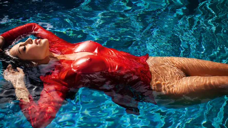 Red • Raquel Pomplun • PMOY 2013 • Playboy • 5120x2880