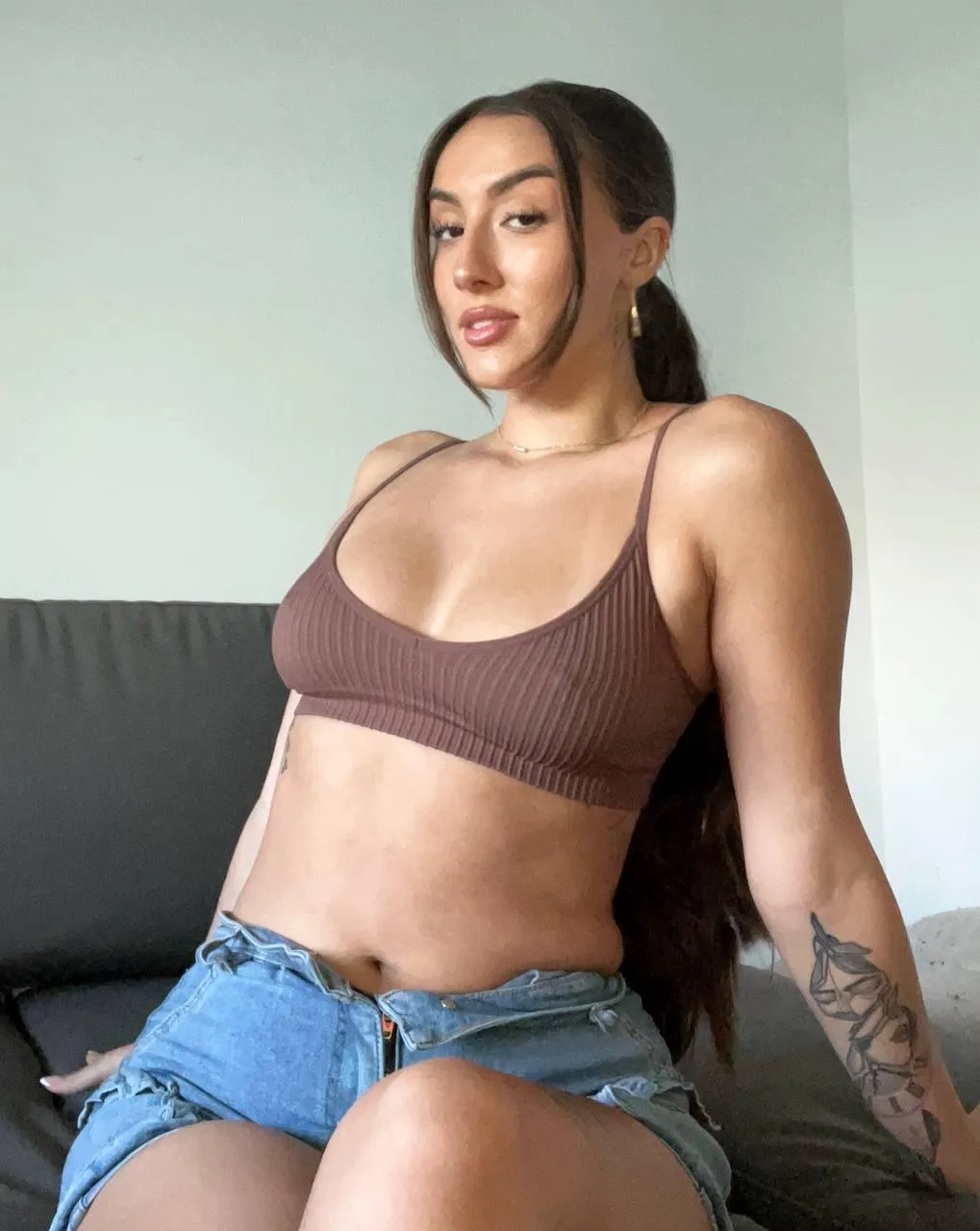 see thru tank tops for the win?