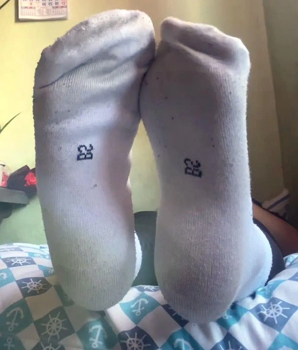 Smell how smelly they are