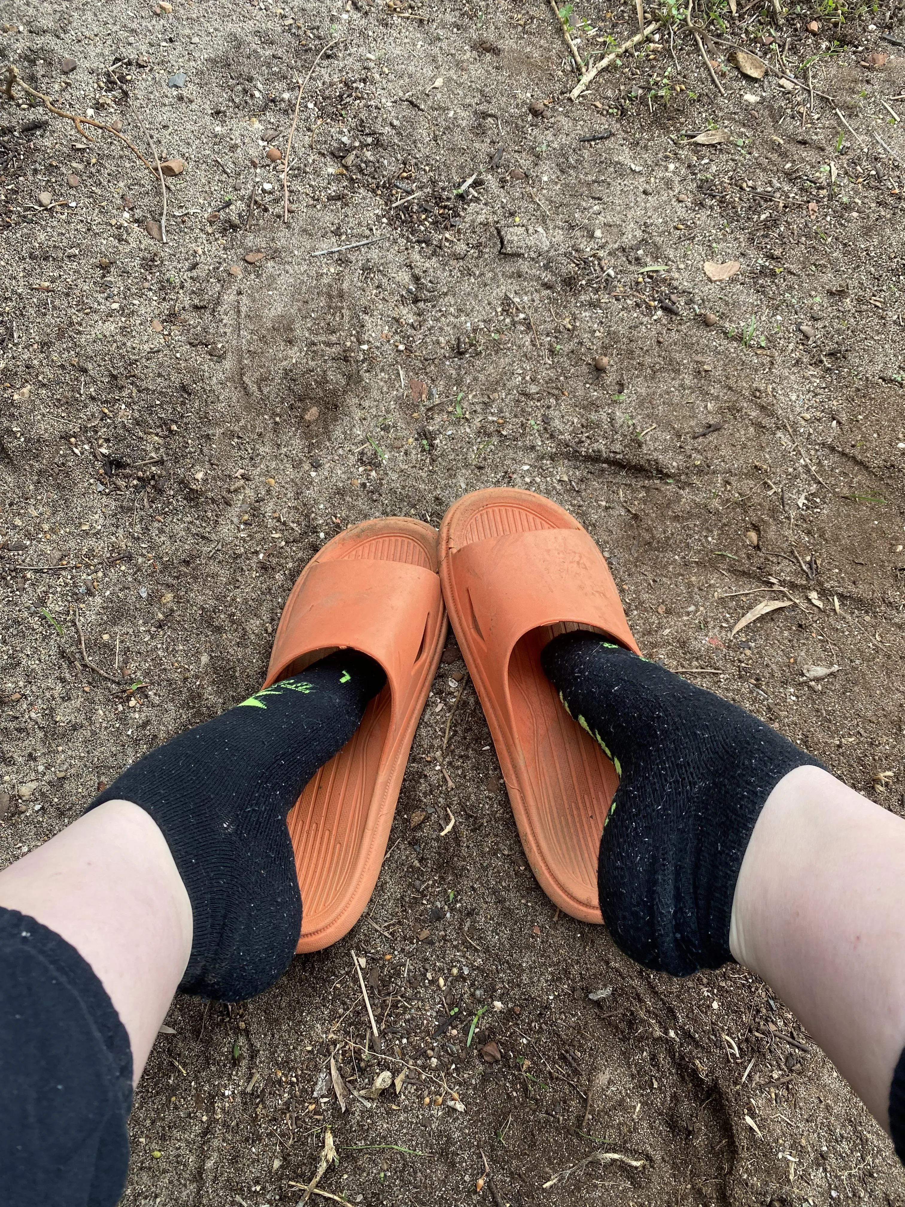 They’re just so dirty after all this yard work😘