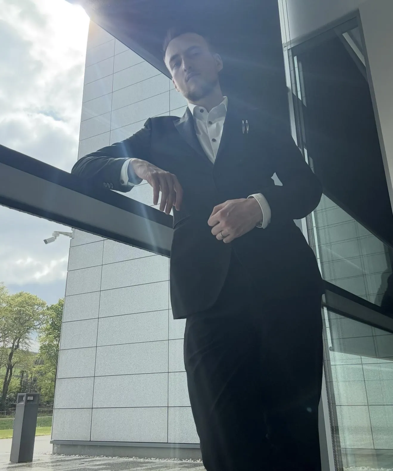 You like your power in a tie or on top of you?