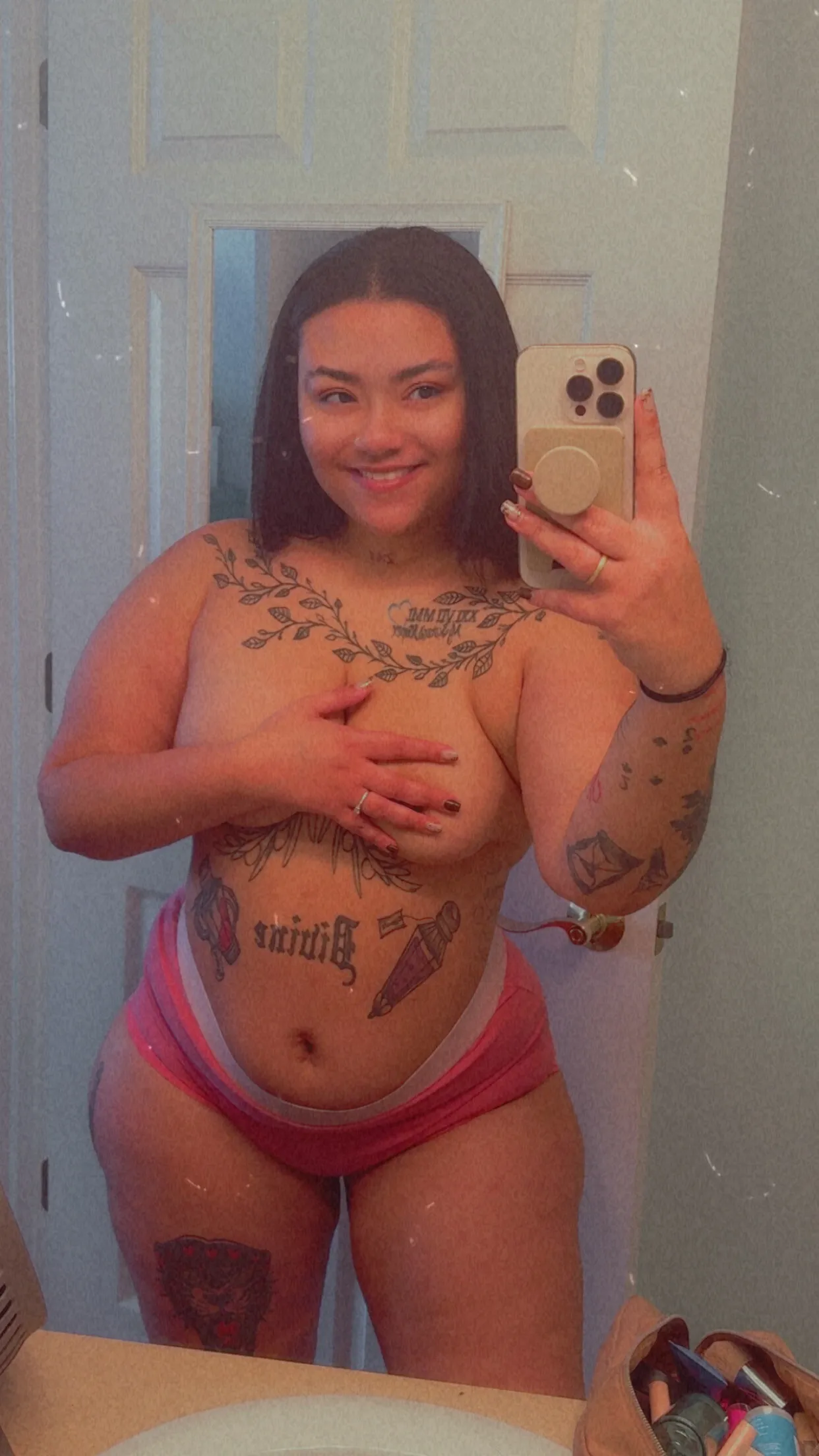 A cozy body built for cold nights.