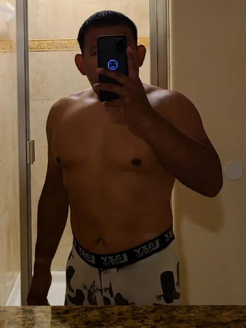 M4F, hello y'all. Still making progress on my workout.