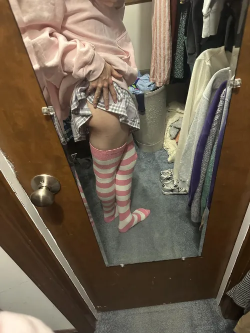 [M4M] Slim 23yo looking to experiment with guys (CD/fem/Ts preferred)