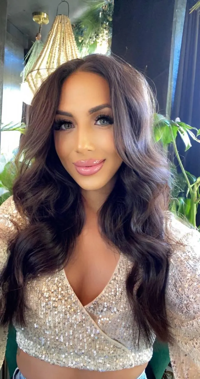 Say YES if you are jerking rn and I'll probably send you my nudes to j