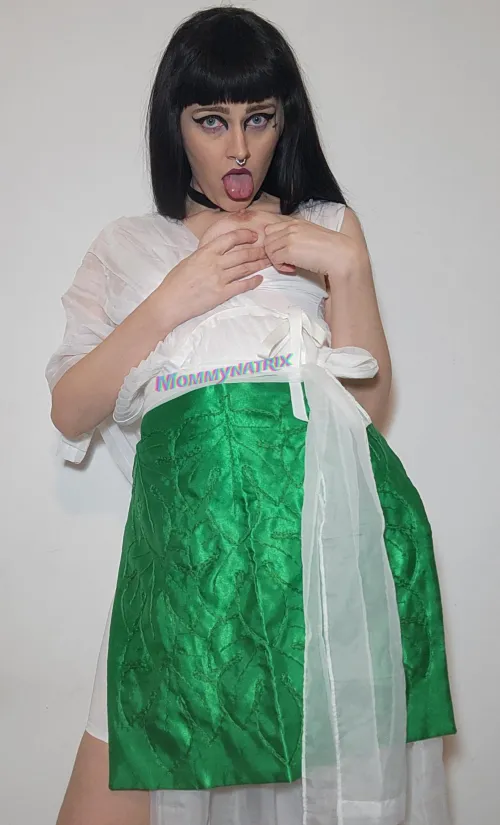 Who wants to make the temple sexy with me?