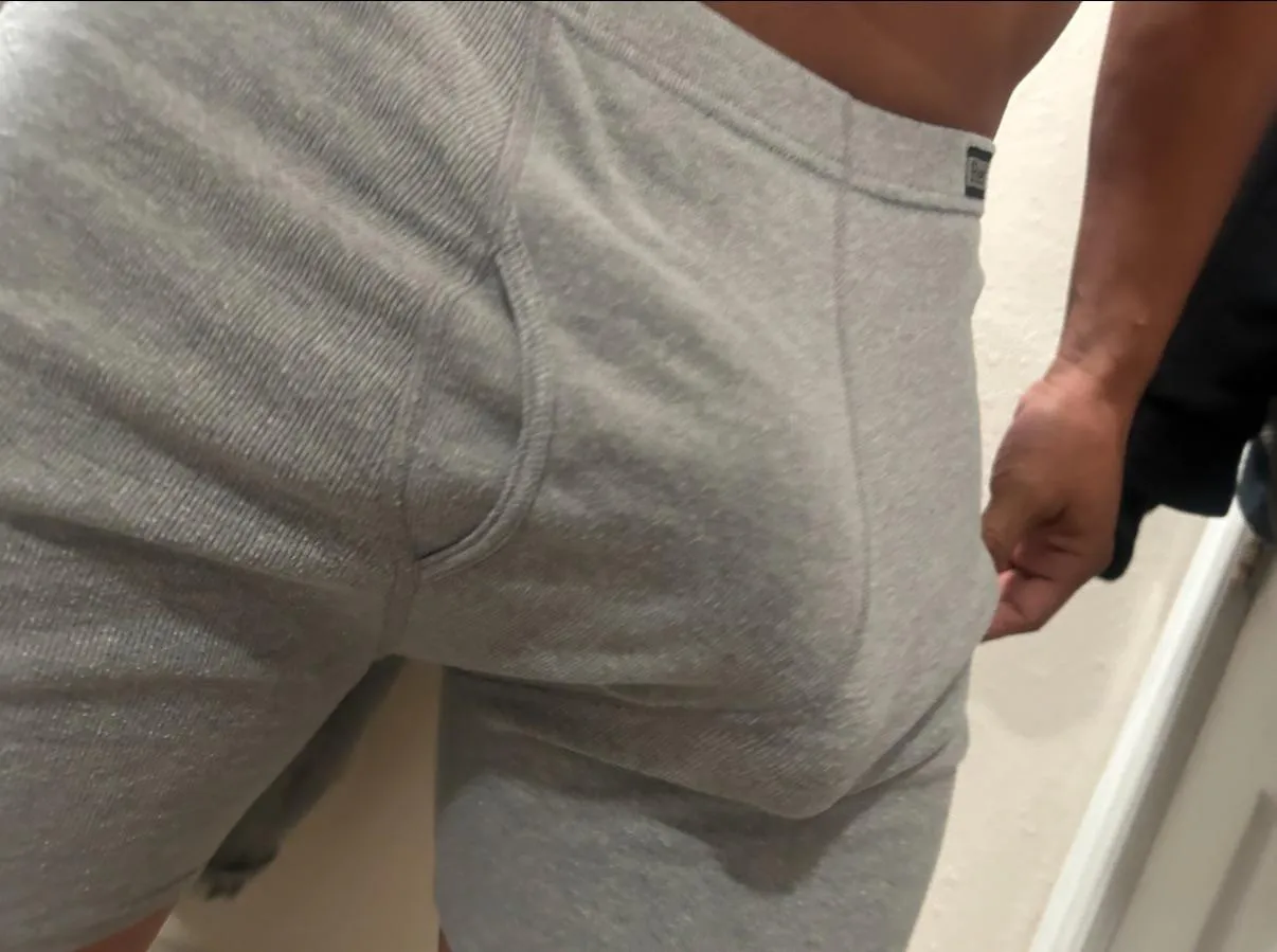 36 [m4f] #excalibur lets hang out and have some fun before I head back to LA