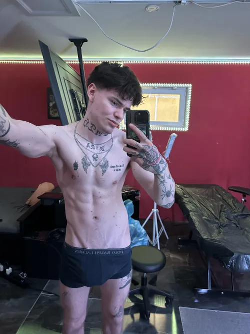 comon take him out 😋