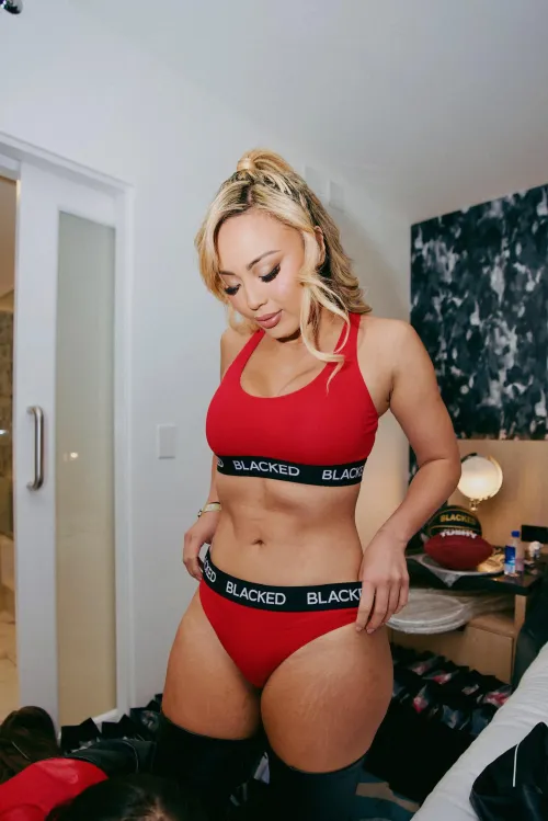 Gotta make sure I look pretty for my next shoot