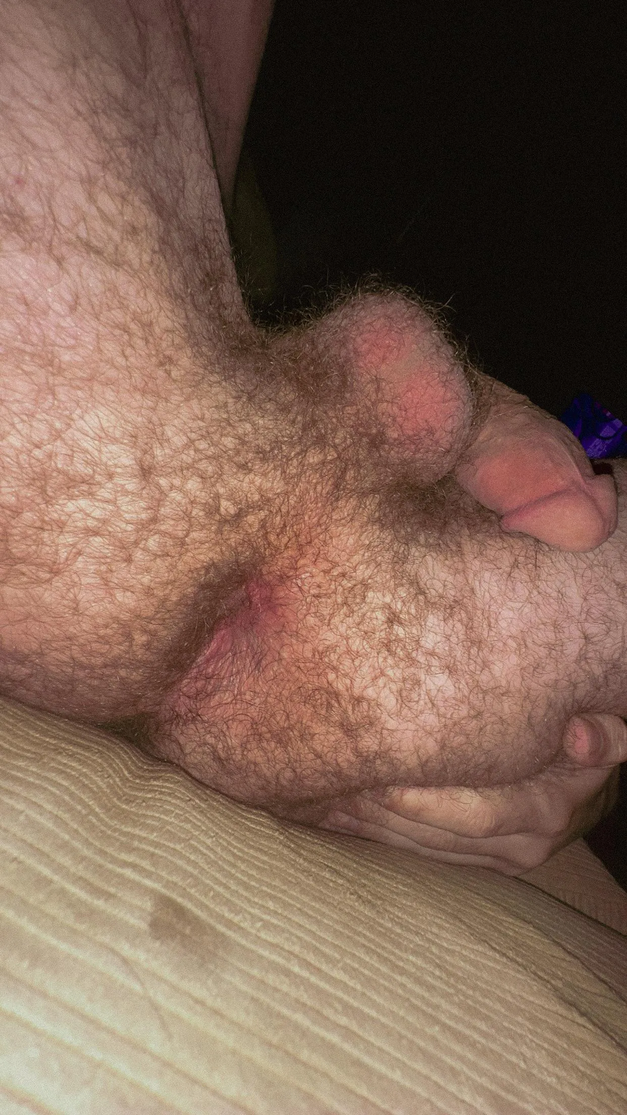 hairy ass unabashedly looking for compliments 🫣