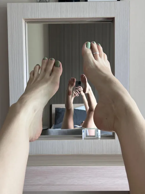 Let me own you with a single toe