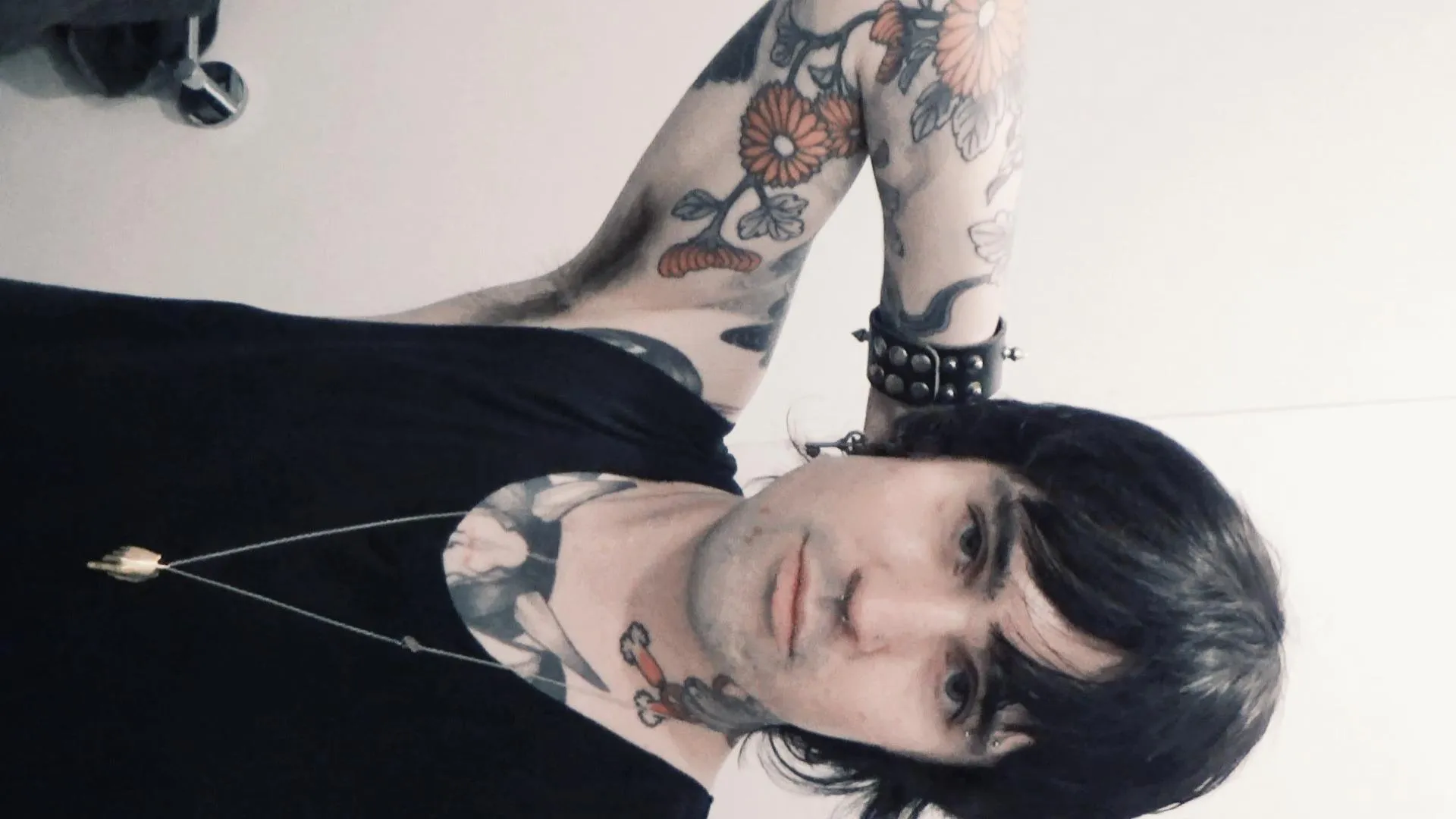 Looking for a lucky loser to train into my perfectly brainwashed ATM slave, I'm going manipulate and humiliate you.