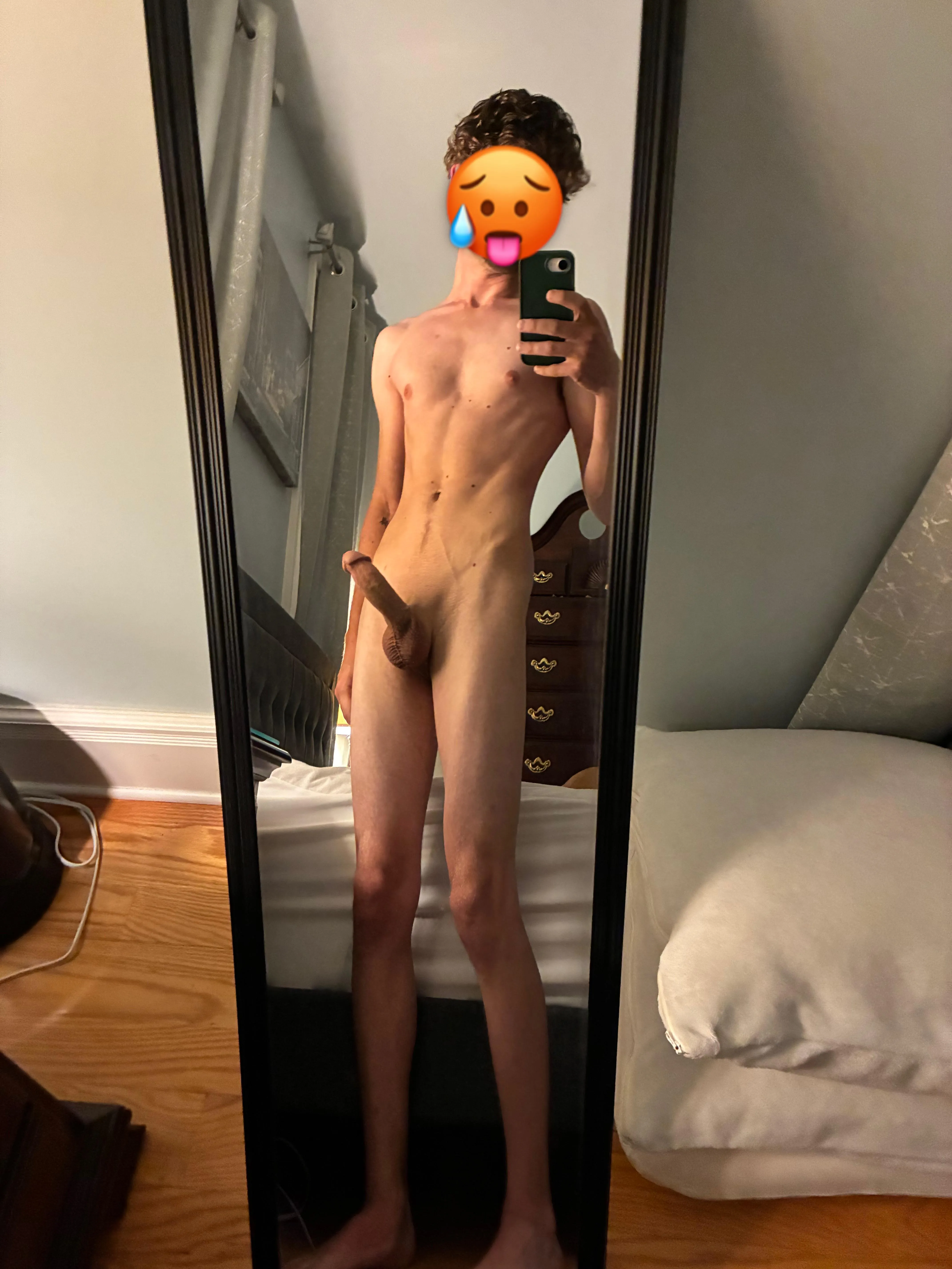 Skinny, hard, and hairless 🥵