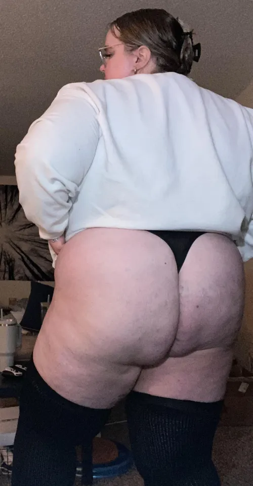 Who’s following me to bed?