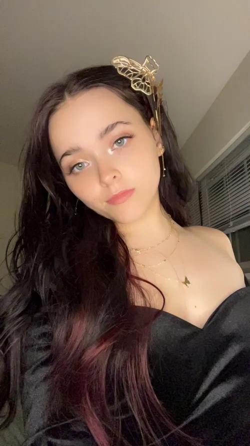 You think you’re special? Cute. You’re just today’s wallet. 😗